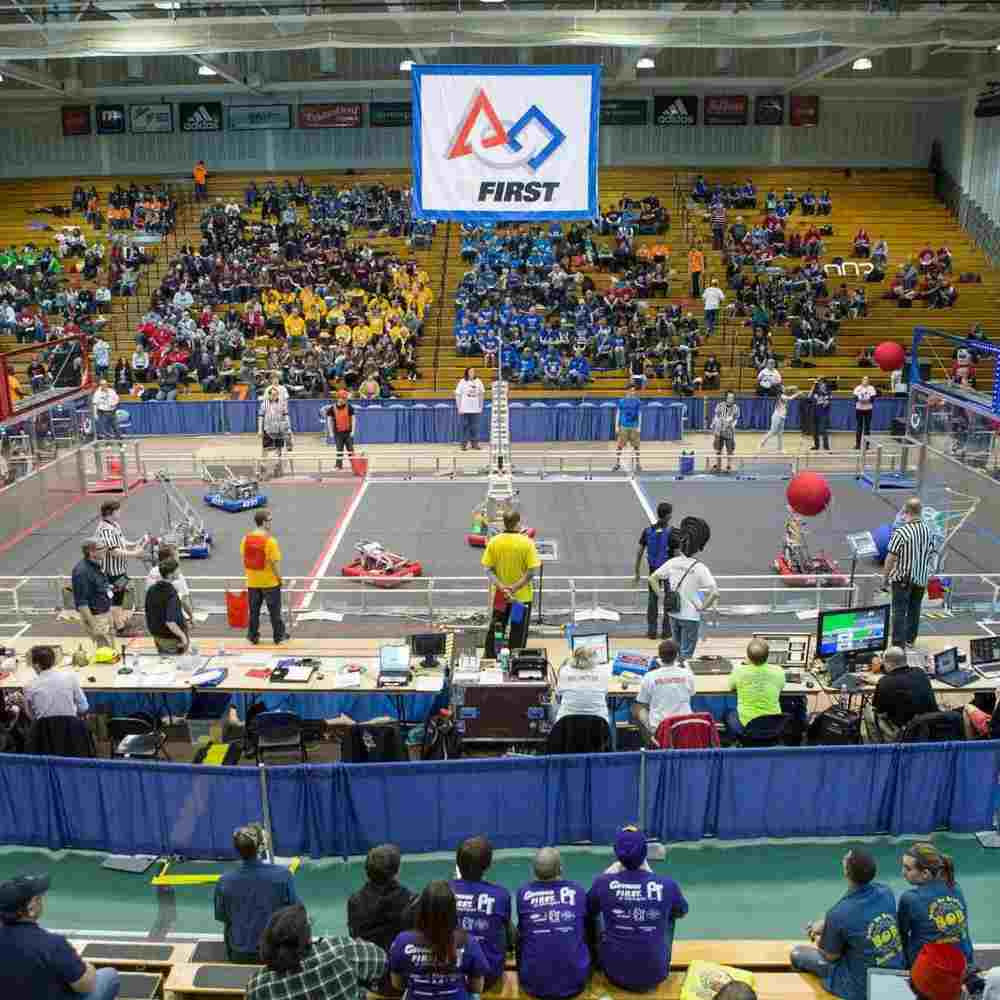 38 Teams to Compete in FIRST Robotics District Event at GVSU